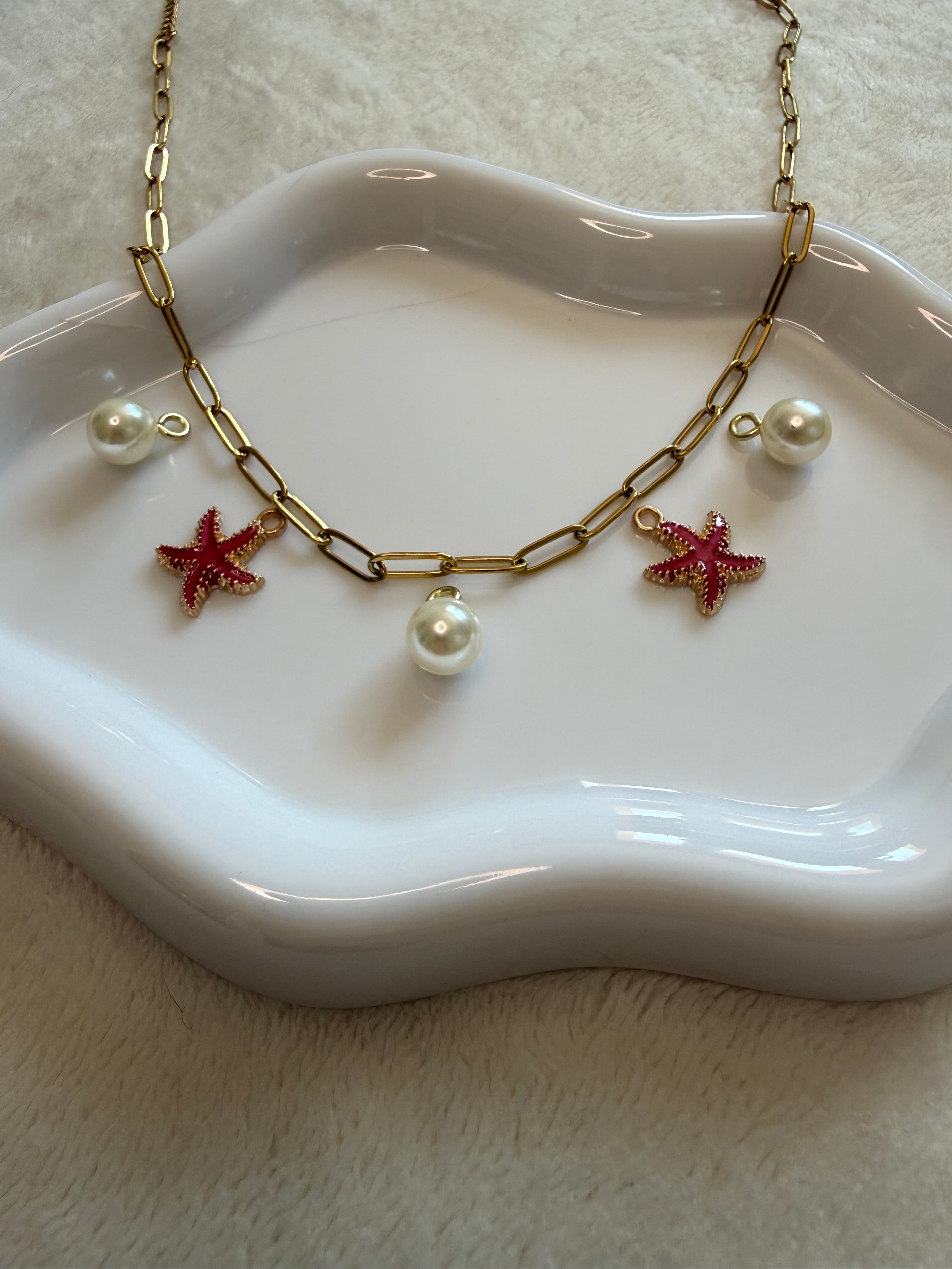 Collier Sarah